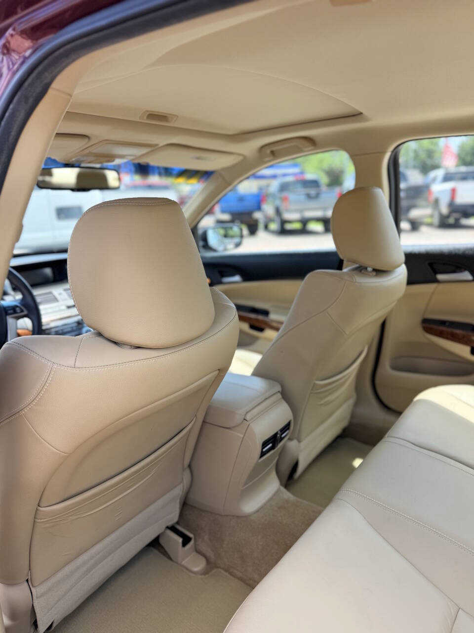 Used 2011 Honda Accord EX-L image 19