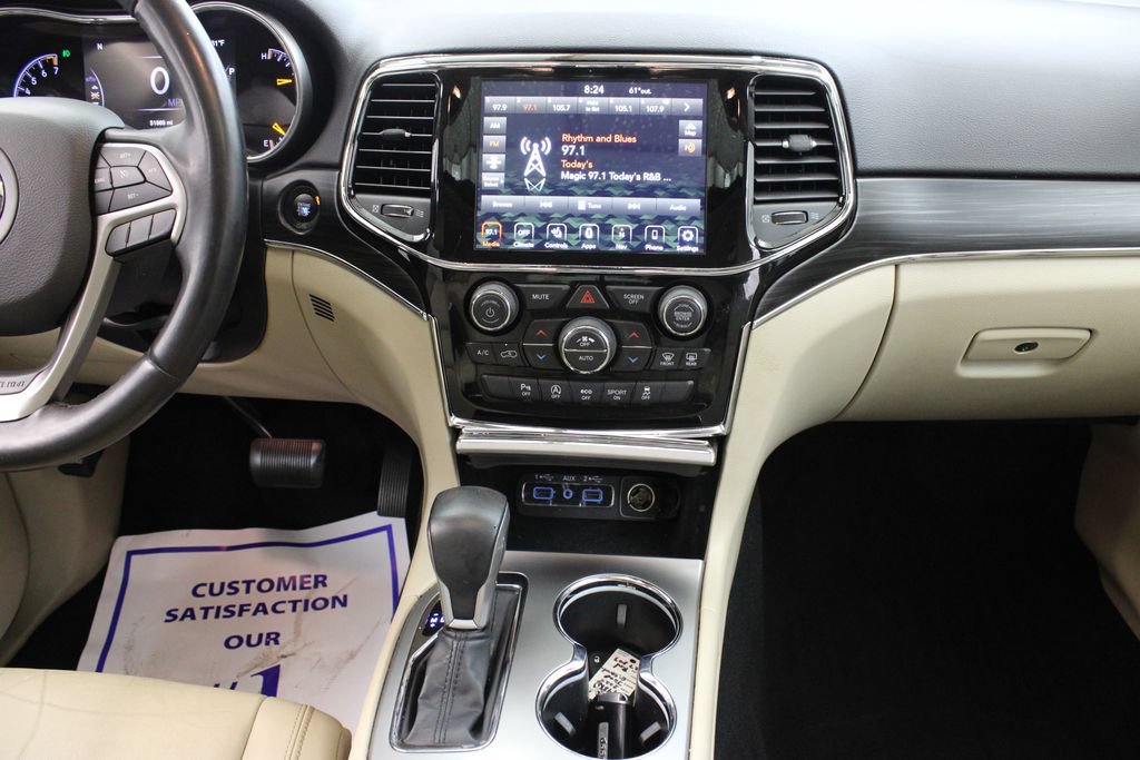Used 2020 Jeep Grand Cherokee Limited w/ Premium Lighting Group RWD image 24