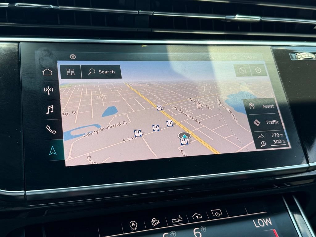 Used 2019 Audi Q8 Premium Plus w/ Premium Plus AWD/4WD image 21
