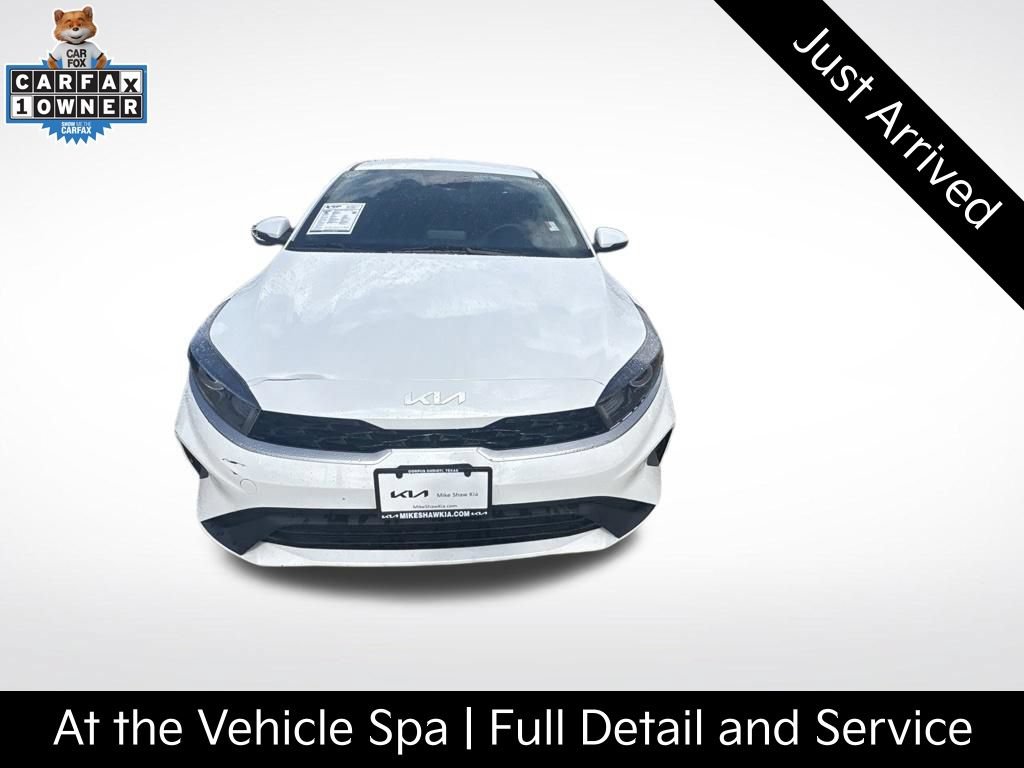 Certified 2023 Kia Forte LXS w/ LXS Technology Package FWD image 3