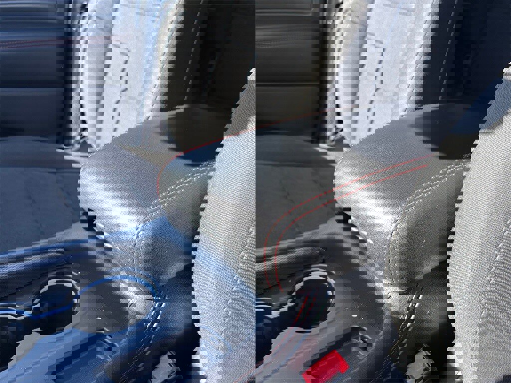 Used 2025 Dodge Durango GT image 20