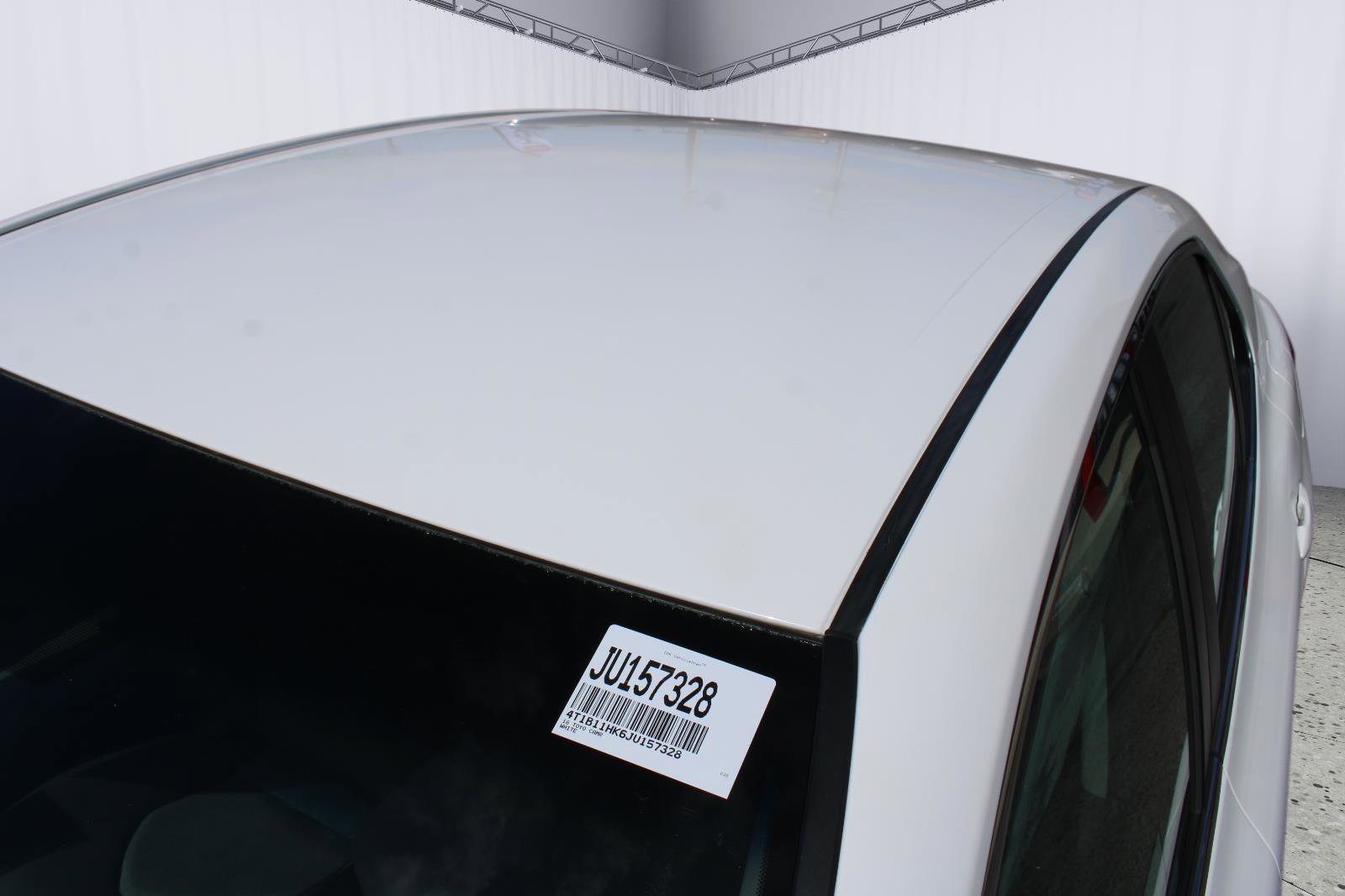 Used 2018 Toyota Camry LE FWD image 11