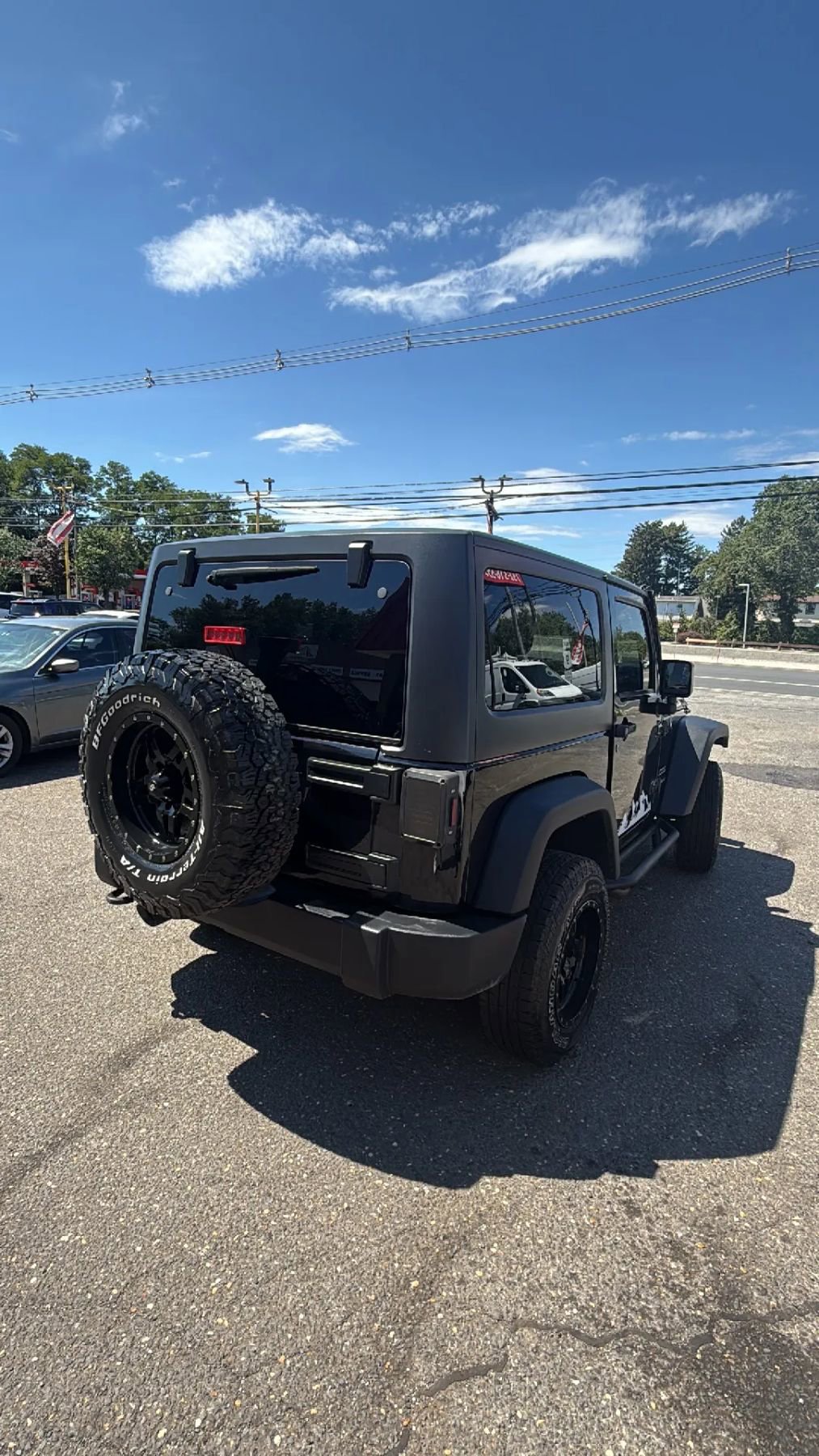 Used 2016 Jeep Wrangler Sport image 4