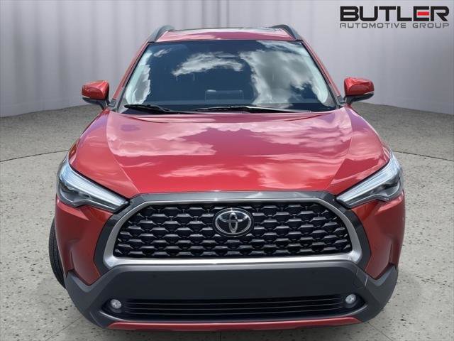Certified 2023 Toyota Corolla Cross XLE image 8