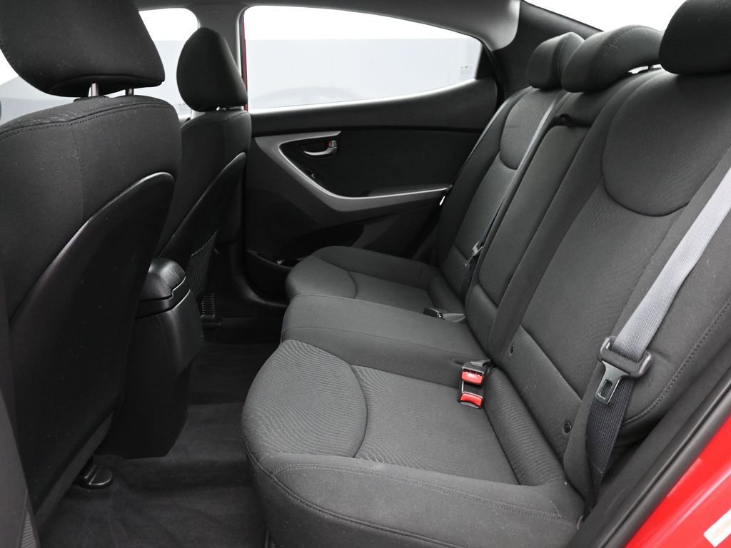 Used 2015 Hyundai Elantra SE w/ Option Group 03 image 11