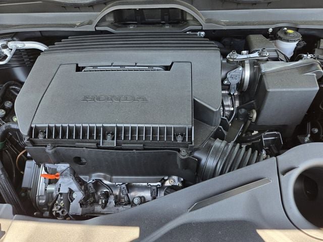 Used 2025 Honda Pilot TrailSport image 32