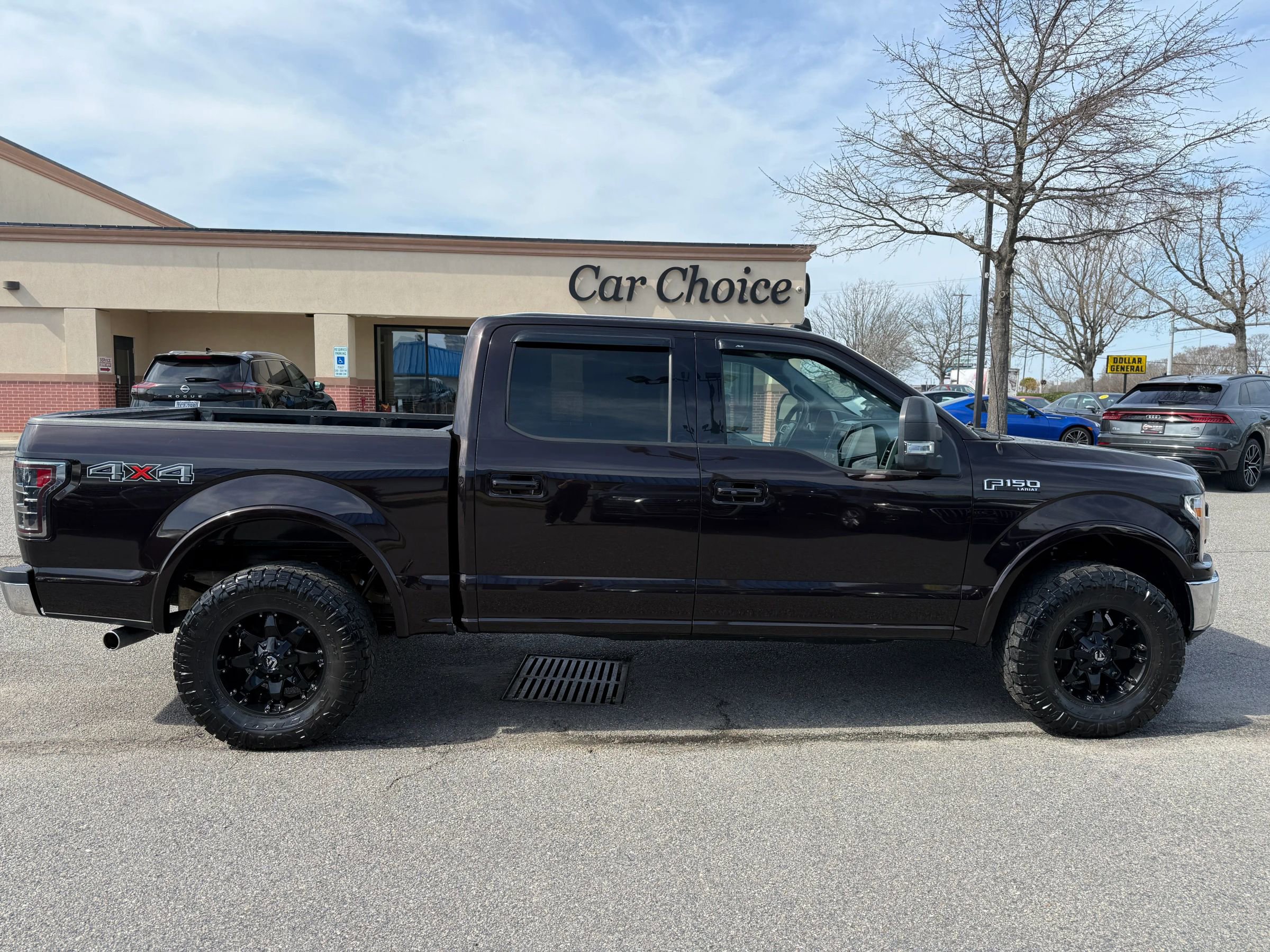 Used 2019 Ford F150 Lariat image 6