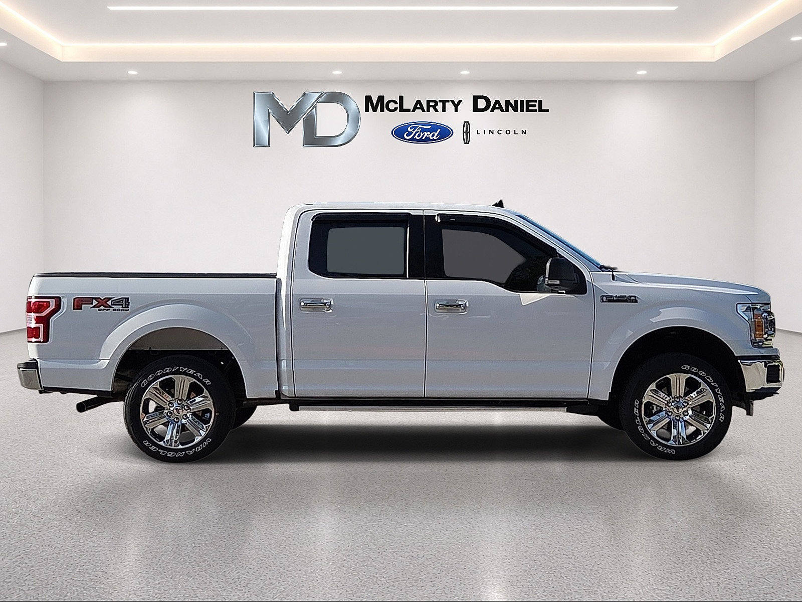 Used 2020 Ford F150 XLT w/ Equipment Group 302A Luxury AWD/4WD image 6