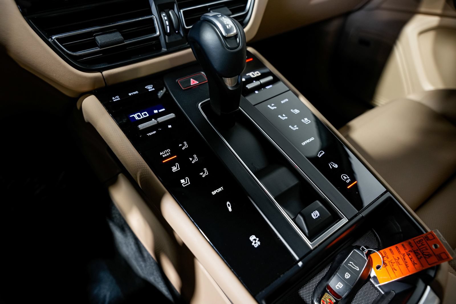 Used 2023 Porsche Macan S AWD/4WD image 14