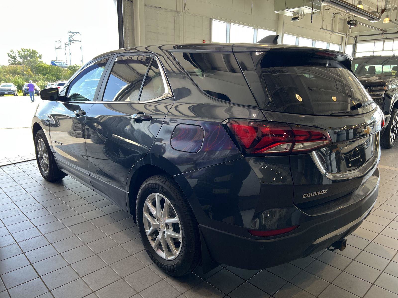 Used 2023 Chevrolet Equinox LT AWD/4WD image 5