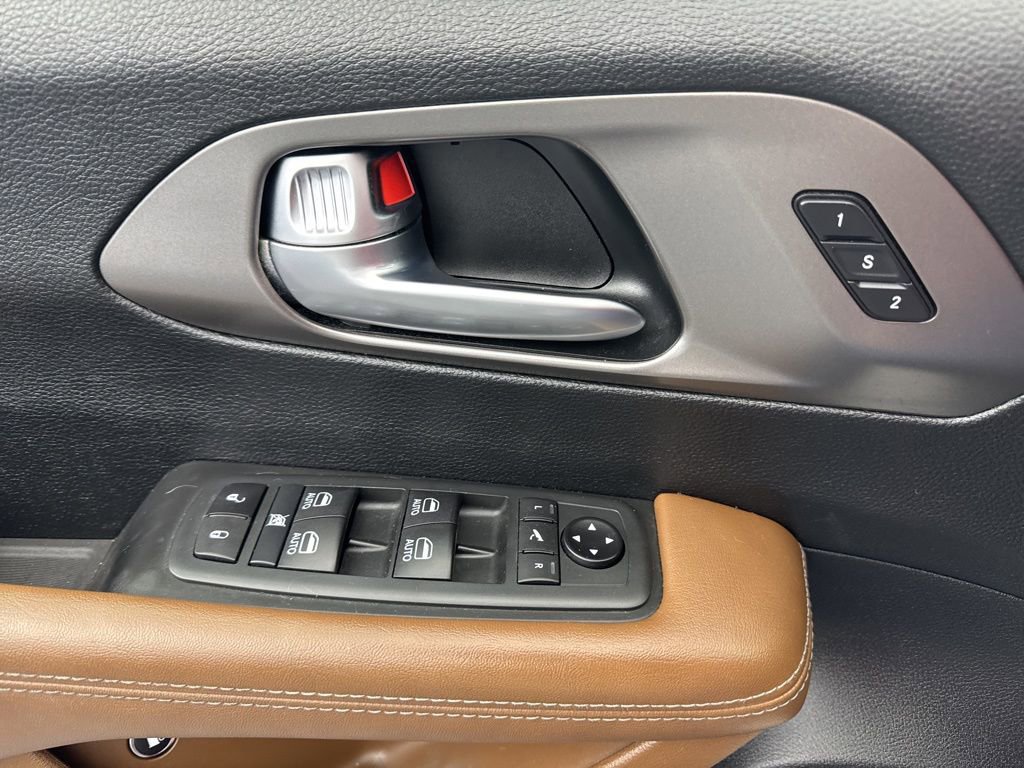 Used 2020 Chrysler Pacifica Limited w/ Advanced Safetytec Group image 28