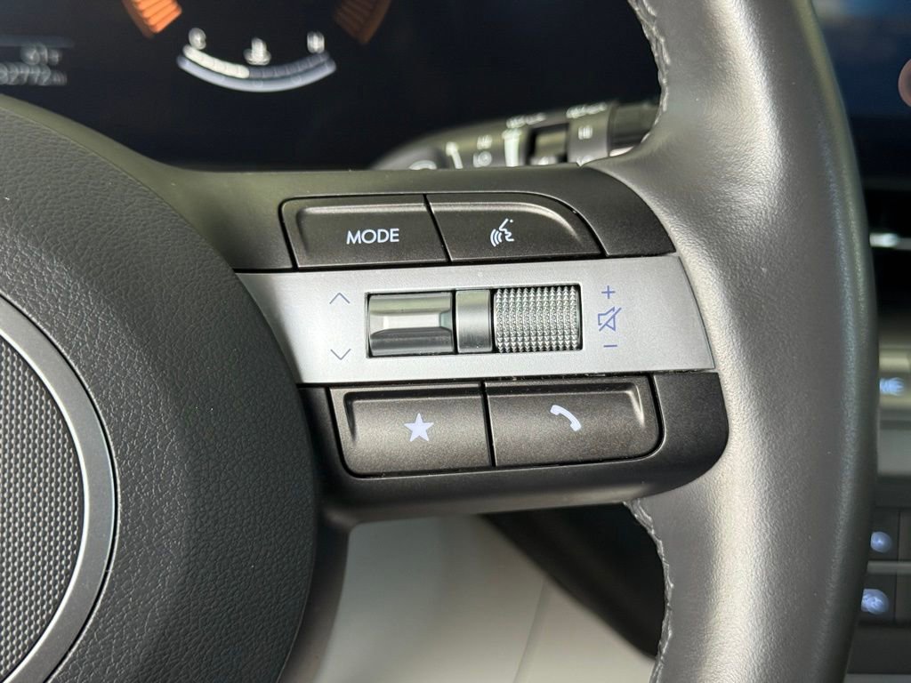 Used 2024 Hyundai Kona SEL image 29