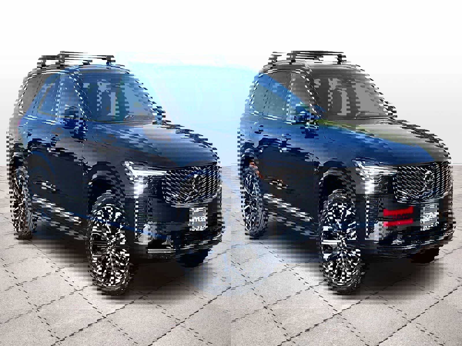 Used 2026 Volvo XC90 T8 Ultra w/ Lounge Package image 2