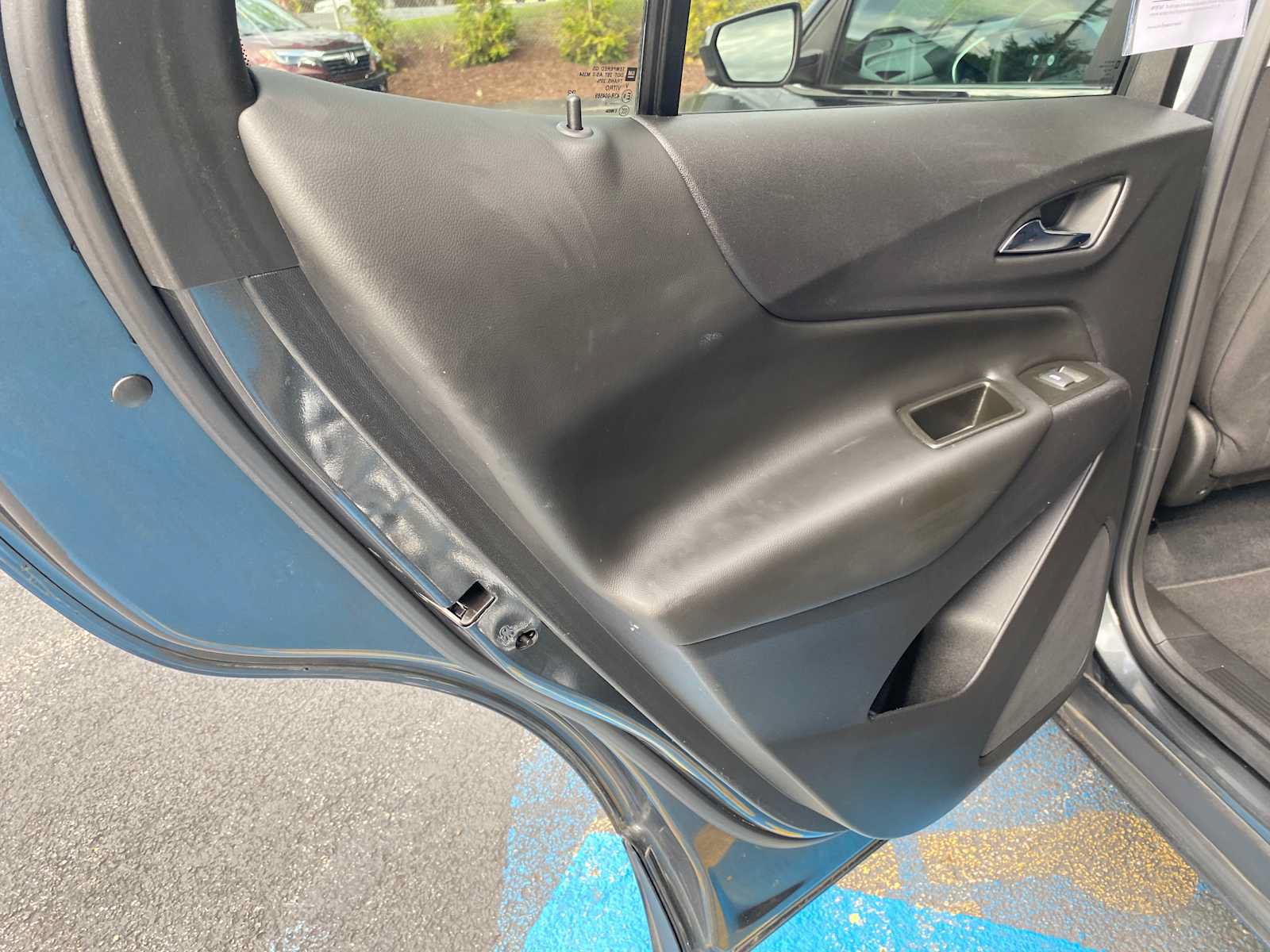 Used 2021 Chevrolet Equinox LT FWD image 29