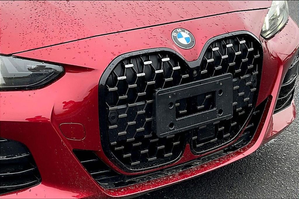 Used 2025 BMW 430i xDrive Coupe w/ M Sport Package AWD/4WD image 32
