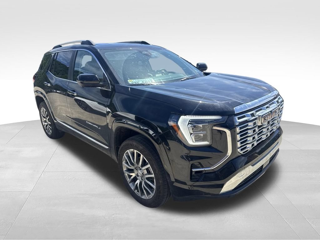 Used 2026 GMC Terrain Denali AWD/4WD image 3