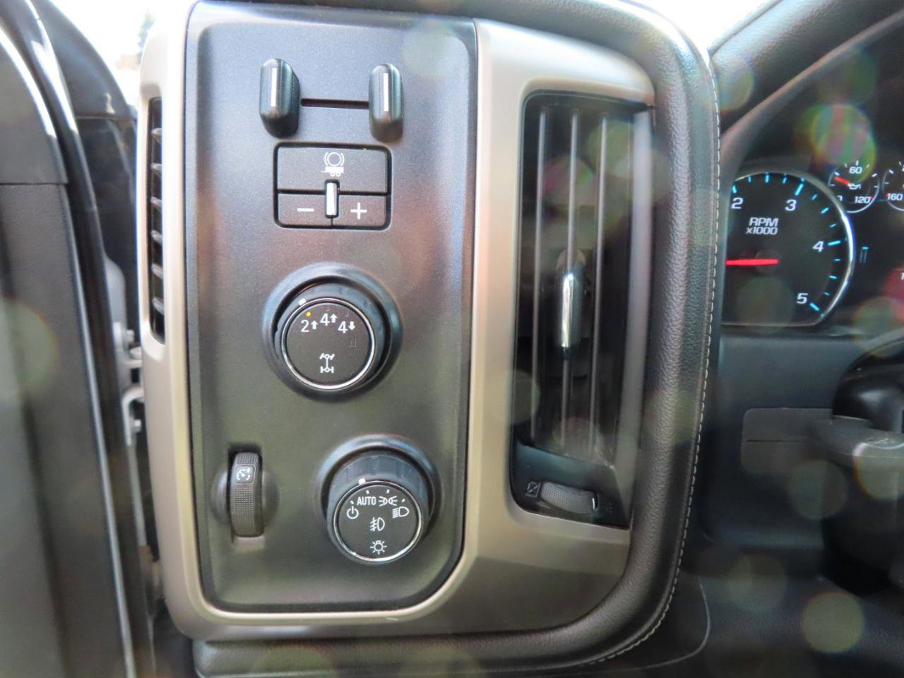 Used 2019 GMC Sierra 3500 Denali w/ Duramax Plus Package image 35