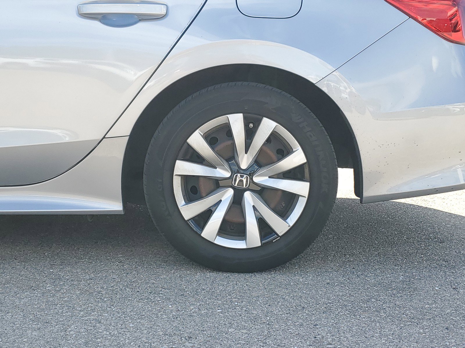 Used 2022 Honda Civic LX image 9