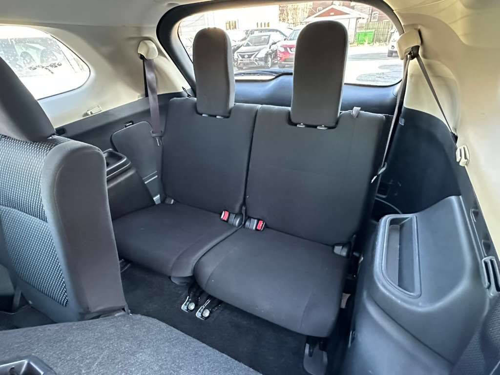 Used 2016 Mitsubishi Outlander SE image 23