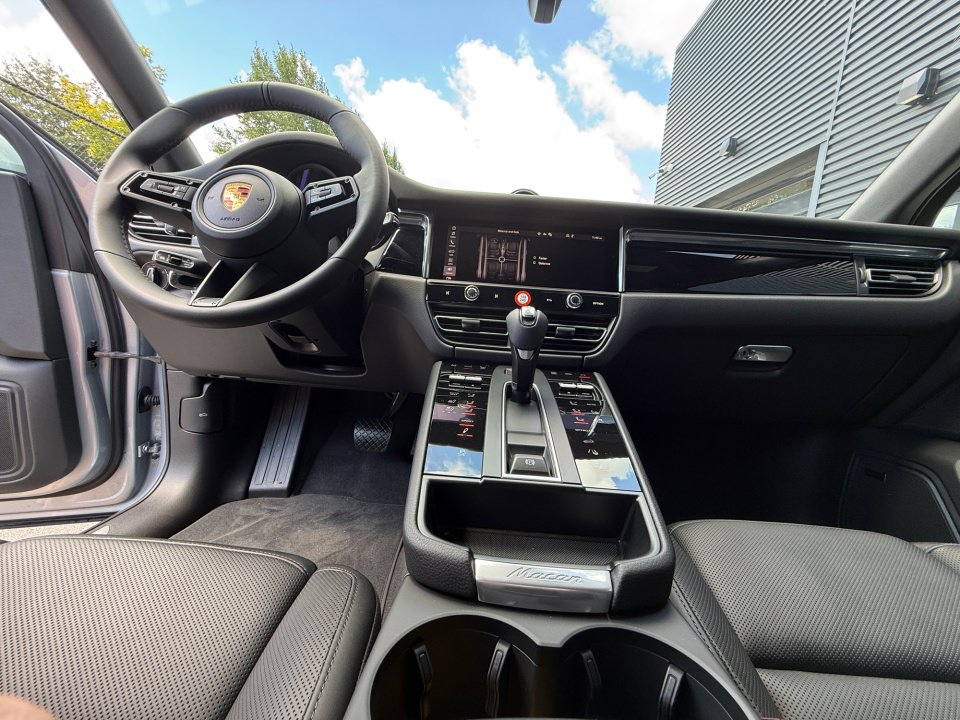 New 2026 Porsche Macan S AWD/4WD image 16