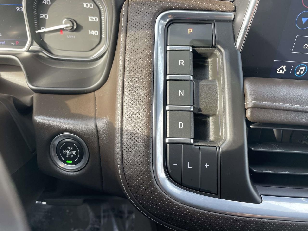 Used 2021 GMC Yukon SLT image 44