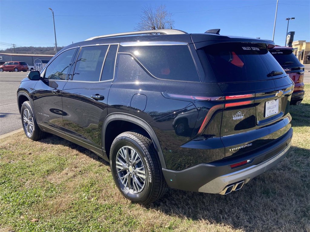 New 2025 Chevrolet Traverse LT w/ LPO, Floor Liner Package image 6
