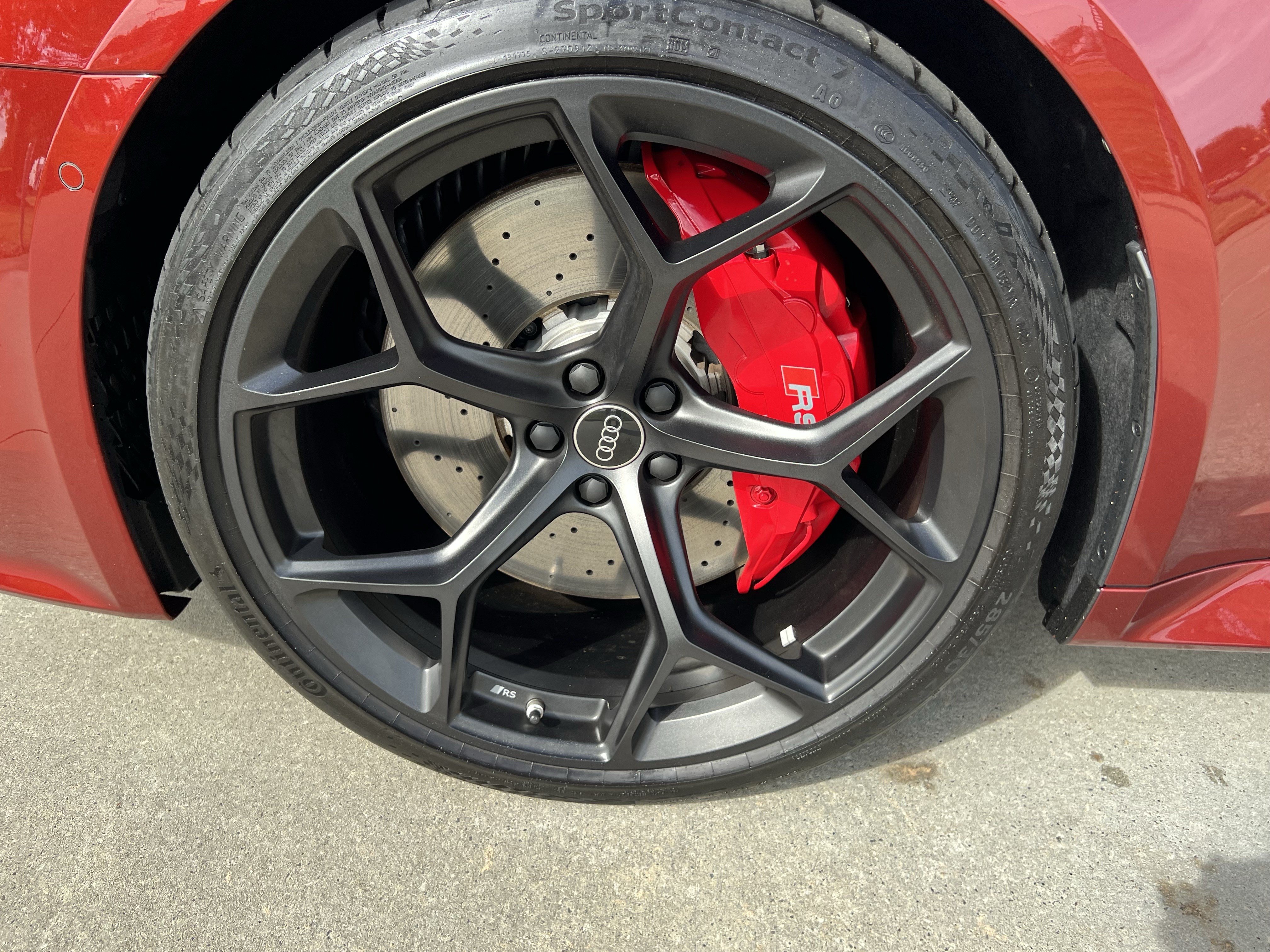Certified 2025 Audi RS 6 performance AWD/4WD image 13