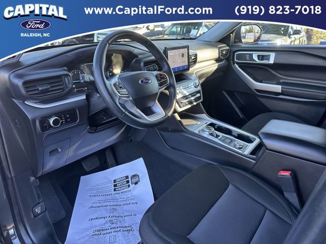 Used 2023 Ford Explorer XLT image 18