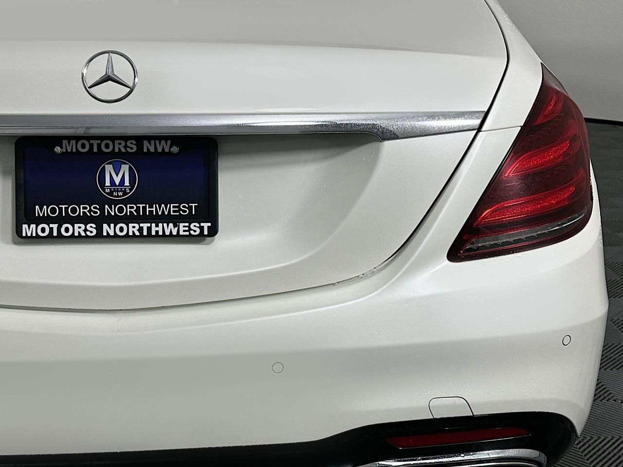 Used 2018 Mercedes-Benz S 560 Sedan image 23