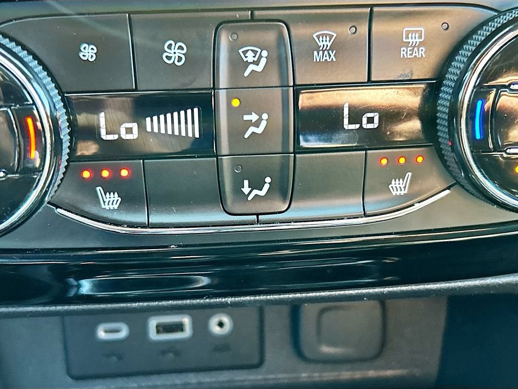 Used 2021 Buick Encore GX Select FWD image 19