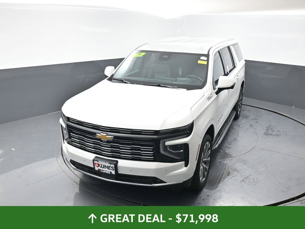 Used 2025 Chevrolet Suburban High Country AWD/4WD image 47