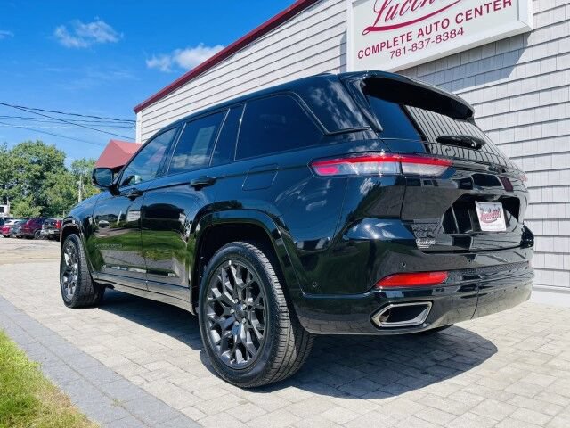Used 2025 Jeep Grand Cherokee Summit w/ Obsidian Package AWD/4WD image 7