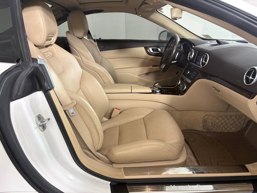 Used 2018 Mercedes-Benz SL 450 w/ Premium I Package image 36