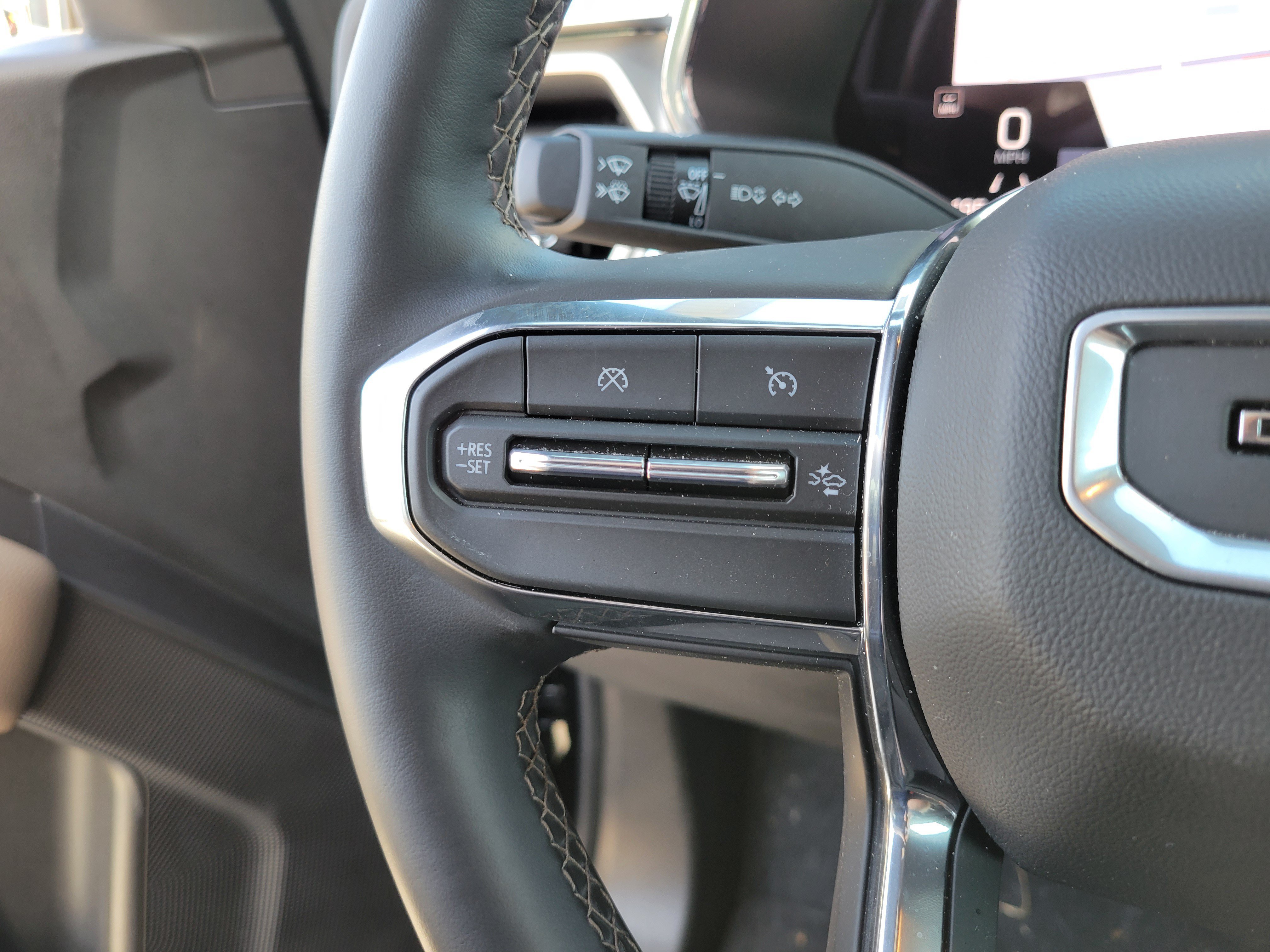 Used 2024 GMC Canyon Denali AWD/4WD image 23
