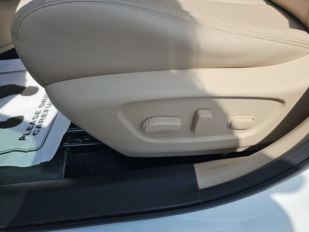 Used 2020 Nissan Rogue SL w/ Premium Package AWD/4WD image 28