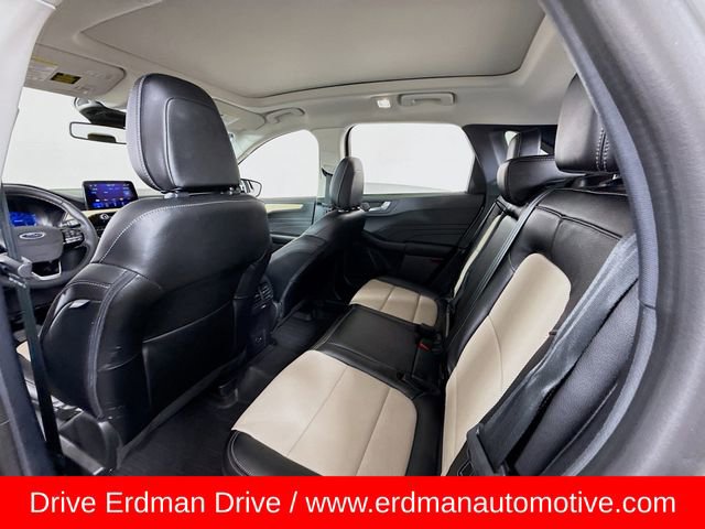 Used 2022 Ford Escape Titanium w/ Titanium Elite Package image 10