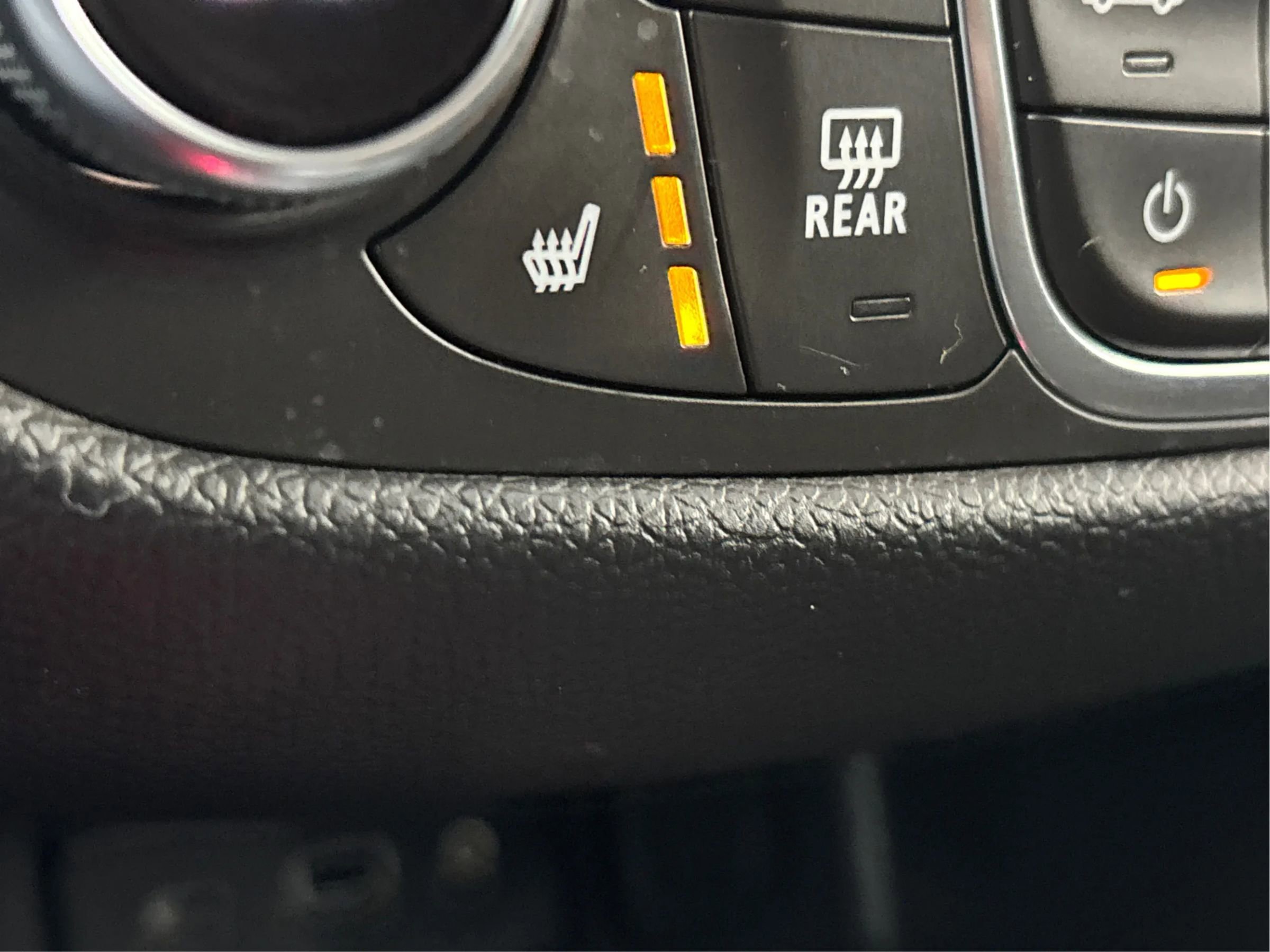 Used 2019 Chevrolet Equinox LT image 43