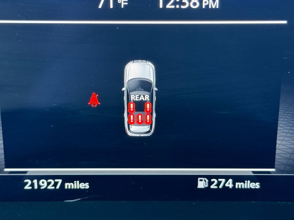 Used 2024 Nissan Pathfinder Platinum image 22