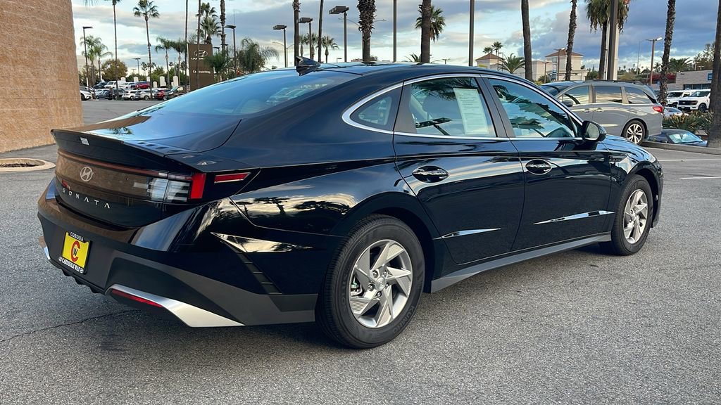 Certified 2025 Hyundai Sonata SE image 7