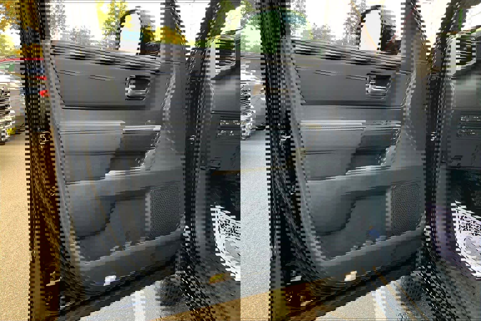 New 2026 Toyota Tundra Platinum image 10