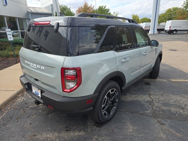 Used 2024 Ford Bronco Sport Outer Banks image 8