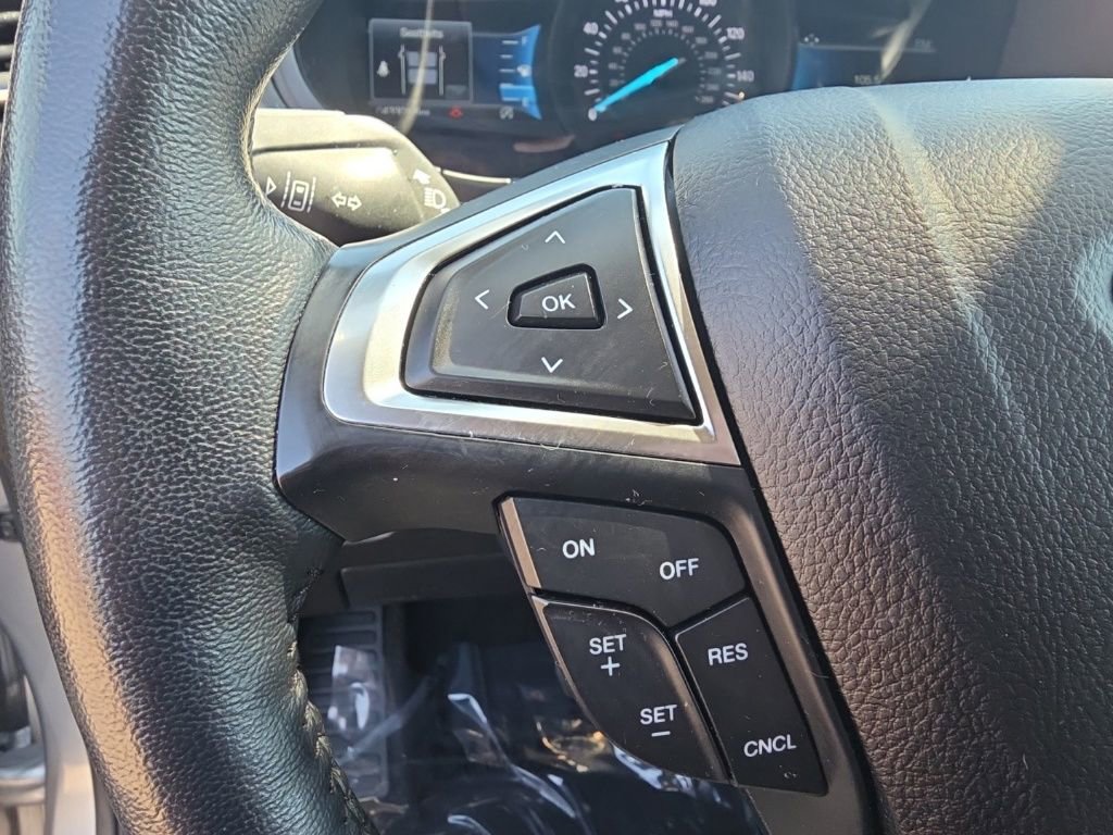 Used 2023 Ford Edge SEL w/ Convenience Package image 16
