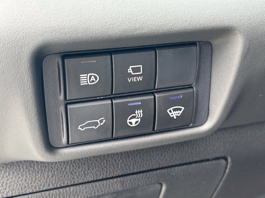 Used 2021 Toyota Highlander Limited AWD/4WD image 29
