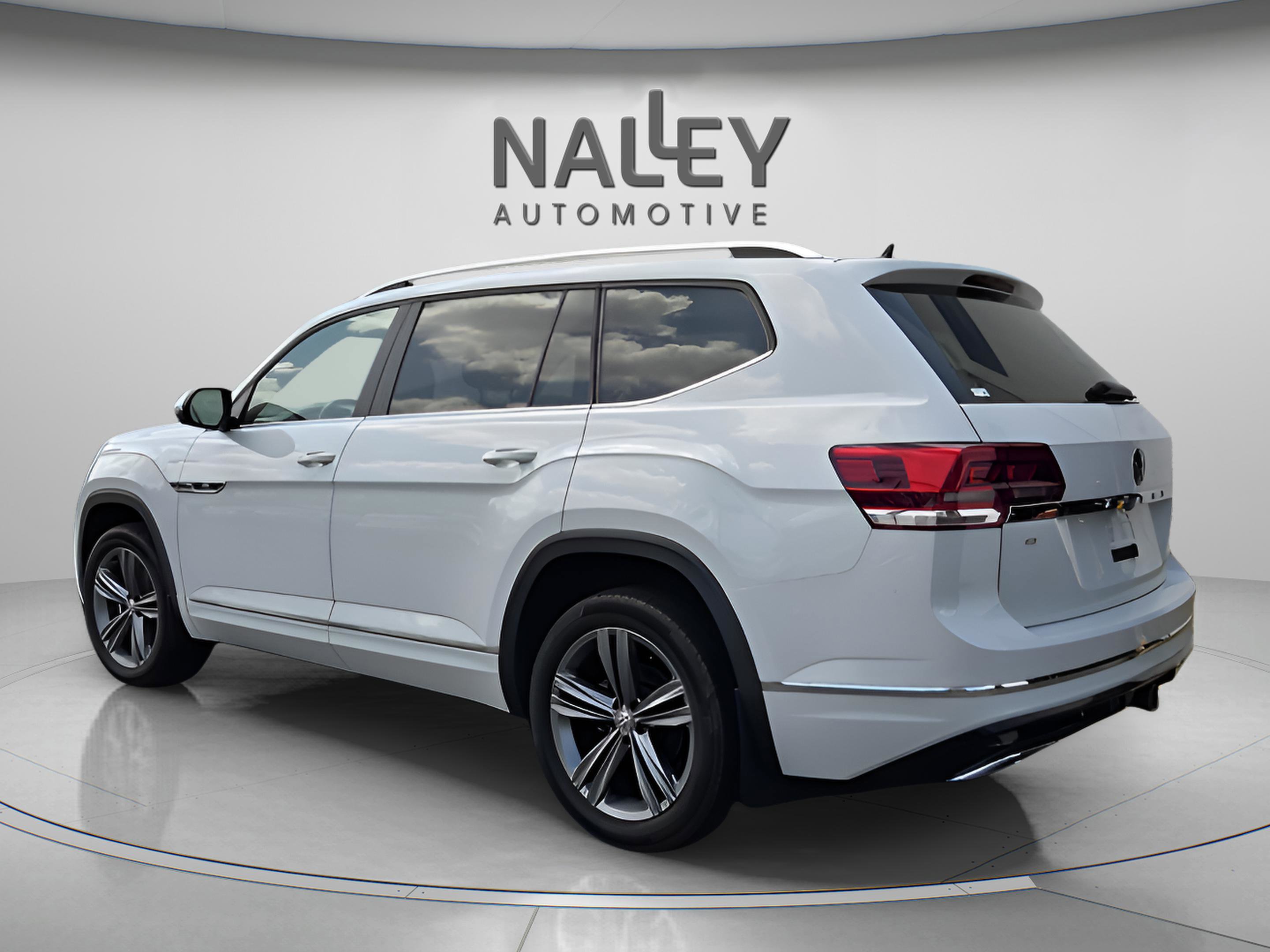 Used 2019 Volkswagen Atlas SE w/ Towing Package image 3