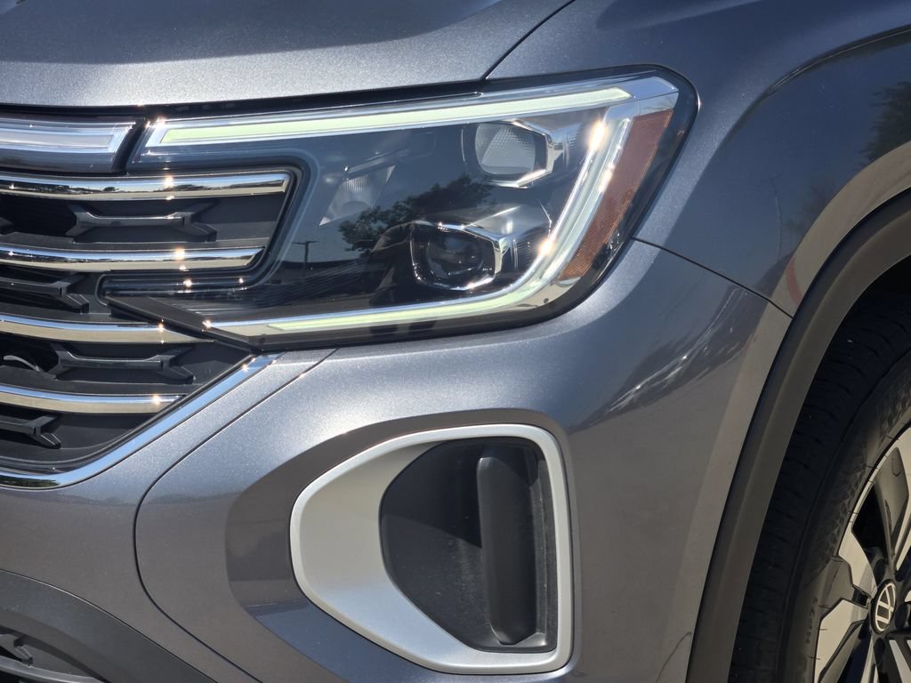 Used 2024 Volkswagen Atlas SE AWD/4WD image 15