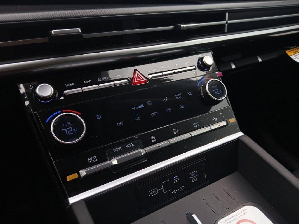 New 2026 Hyundai Santa Fe SEL FWD image 17
