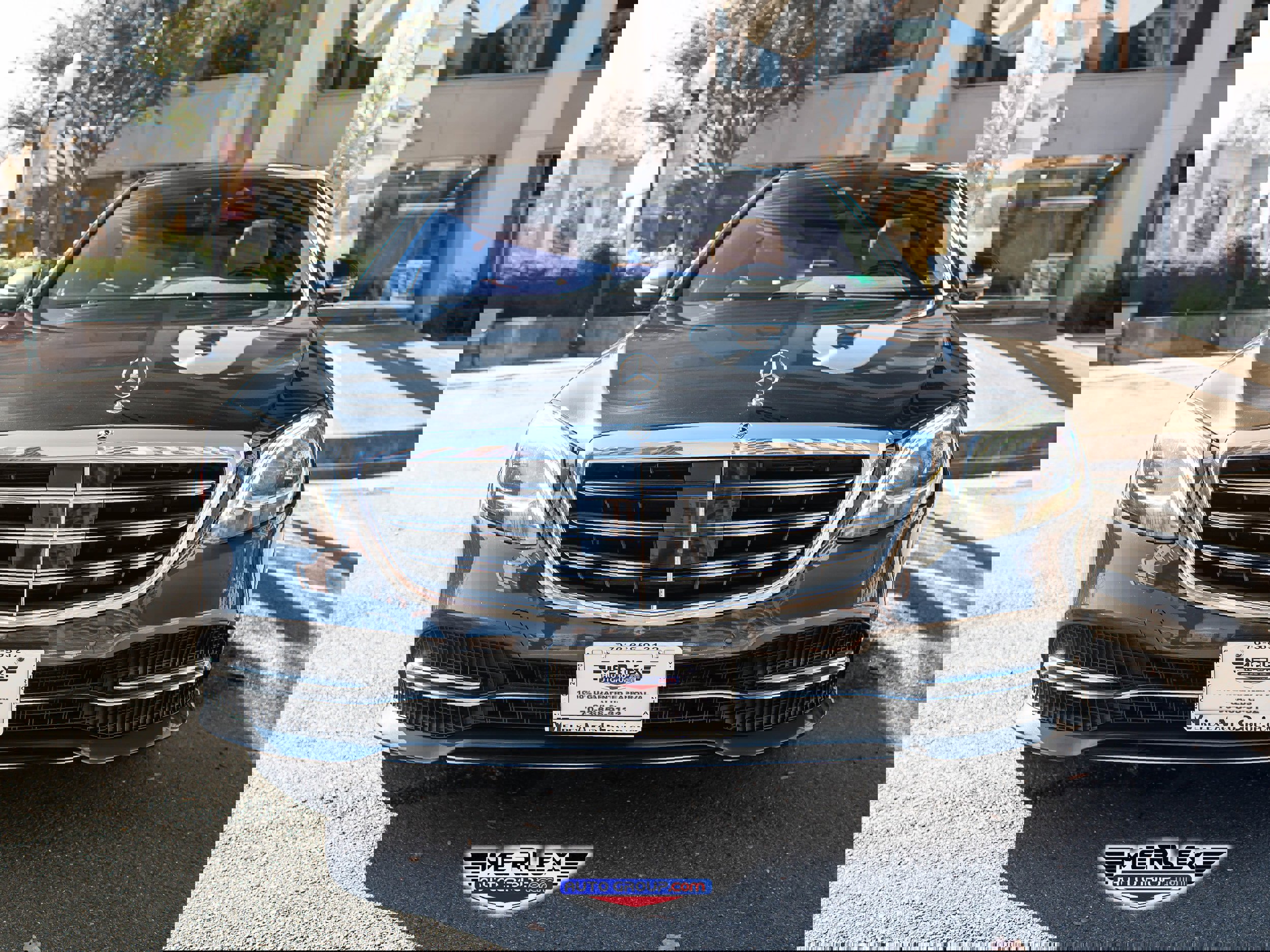 Used 2019 Mercedes-Benz S 560 4MATIC Sedan w/ Premium Package image 2