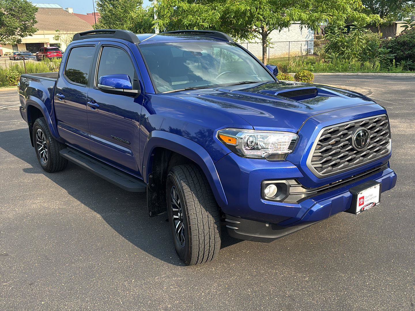 Used 2023 Toyota Tacoma TRD Sport w/ Black Out Package (TMS) AWD/4WD image 7