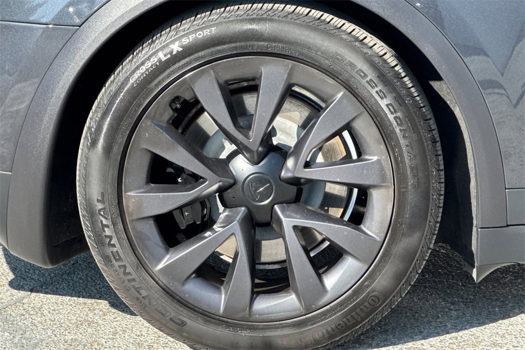 Used 2024 Tesla Model X image 24