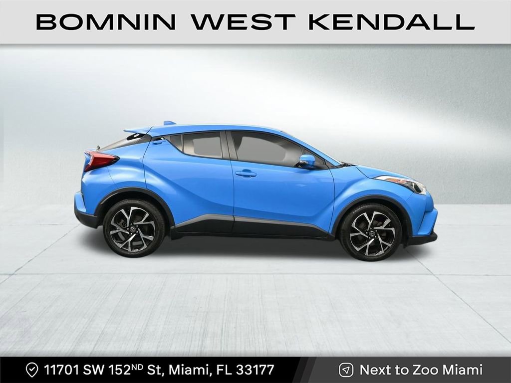 Used 2019 Toyota C-HR XLE image 6